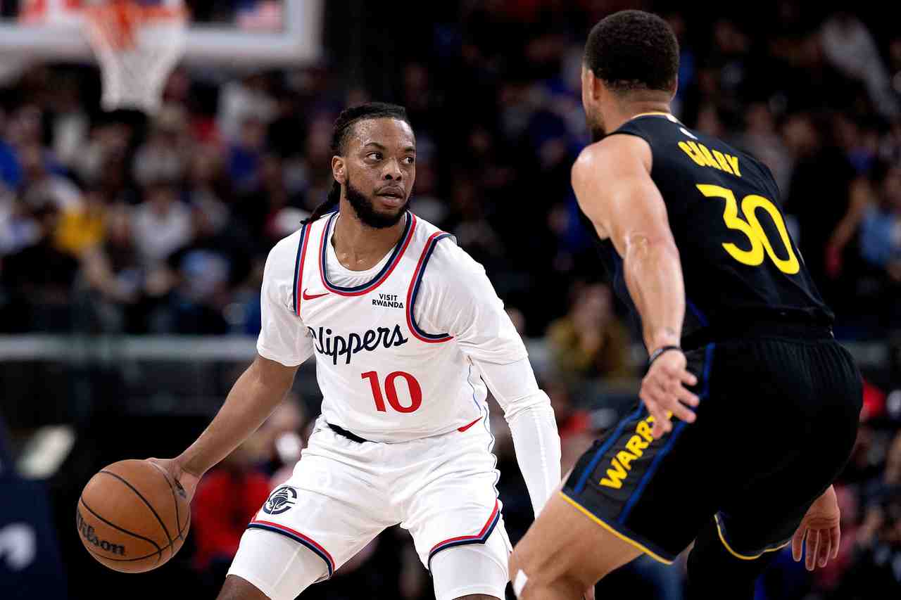 八村塁：加兰不仅进攻出色还是球队领袖 没想到他这么喜欢交流